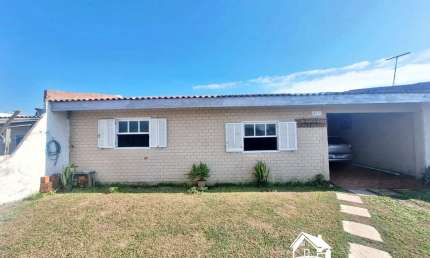 Casa com 2 Dormitórios e Ponto Comercial na Avenida Mostardeiros em Cidreira/RS