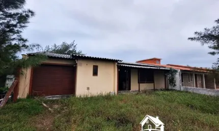 Casa Localizada Apenas 1 Quadra do Mar na Costa do Sol em Cidreira/RS