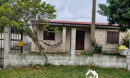 Casa com 3 Dormitórios e Suíte em Balneário Pinhal/RS