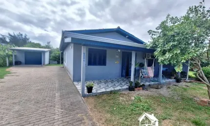 Aconchegante Residência com 3 Dormitórios na Praia de Cidreira/RS