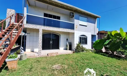 Incrível Sobrado com 6 Dormitórios no Centro da Praia de Cidreira/RS