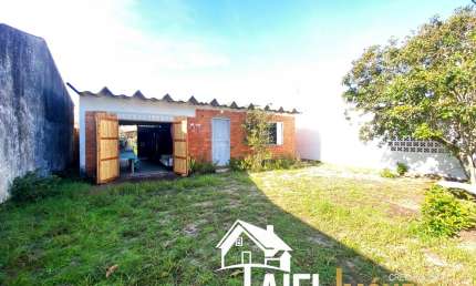 Casa com 3 Dormitórios Aproximadamente 400m do Supermercado Asun - Cidreira/RS