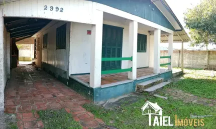 Casa mista com 3 dormitórios na praia de cidreira/rs