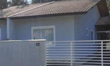 Casa averbada em Barra Velha: 3 dormitórios e excelente acabamento