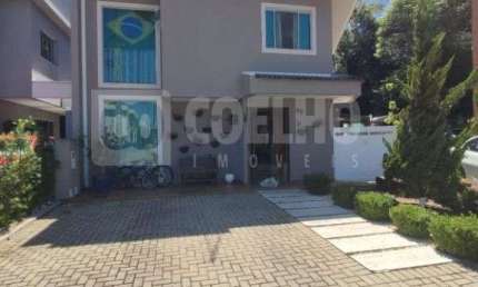 Sobrado com 3 dormitórios à venda, 220 m² por R$ 1.890.000,00 - Umbará - Curitiba/PR