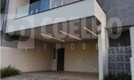 Triplex Alto Padrão 169m² 4 quartos sendo 3 suítes no Condomínio The Life Garden Bairro Costeira São José dos Pinhais