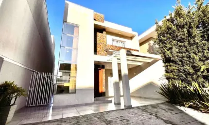 Sobrado Alto Padrão 182m² à venda Condomínio Recanto das Andorinhas Bairro Braga São José dos Pinhais