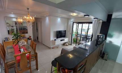 Apartamento de 67m²,com 03 dormitórios ( sendo 01 suíte),02 VGS paralelas e livres, Rua Areião!