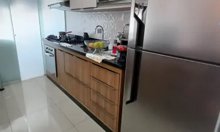 Apartamento de 67m²,com 03 dormitórios ( sendo 01 suíte),02 vgs paralelas e livres, rua areião!