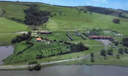 Fazenda à venda no Centro, Pirassununga 