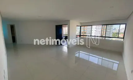 Apartamento com 4 quartos para alugar na Rua Ceará, 832, Pituba, Salvador