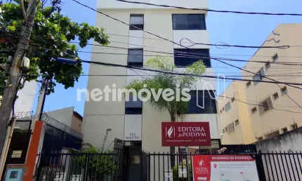 Sala comercial com 8 salas para alugar na Rua Mato Grosso, 164, Pituba, Salvador
