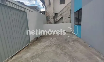 Ponto comercial com 4 salas para alugar na Rua Amparo do Tororó, 62, Tororó, Salvador