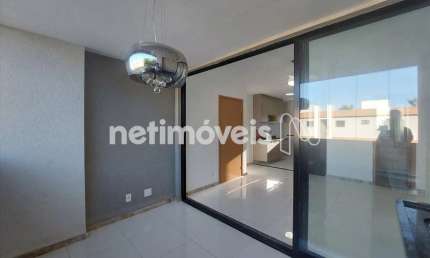 Apartamento com 2 quartos para alugar na Rua João Marques Oliveira, Buraquinho, Lauro de Freitas