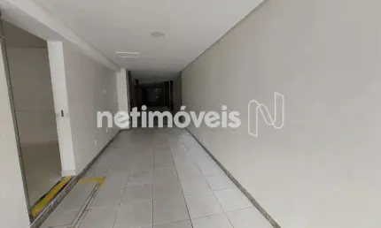 Ponto comercial para alugar na Avenida Paulo VI, 510, Pituba, Salvador