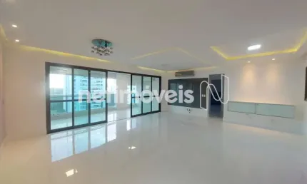 Apartamento com 3 quartos para alugar na Rua Le Parc, 53, Patamares, Salvador