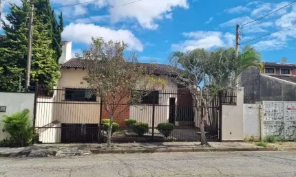 Casa com 4 quartos à venda na Vila Oliveira, Mogi das Cruzes 