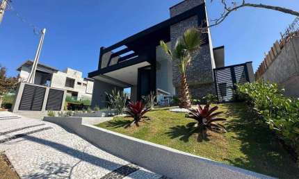 Casa com 4 quartos à venda no Jardim São Pedro, Mogi das Cruzes 