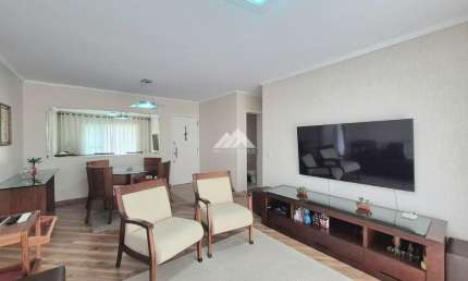Apartamento Ensolarado em Andar Alto com 3 Suítes à venda no Água Verde