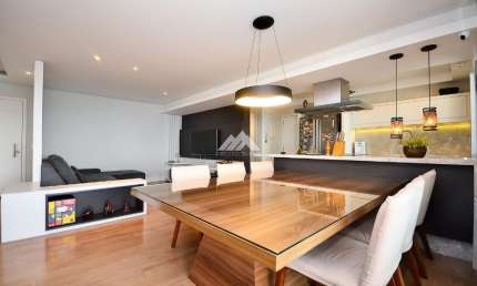APARTAMENTO PRONTO À VENDA COM COZINHA PLANEJADA 3 SUÍTES 2 VAGAS E SACADA COM CHURRASQUEIRA
