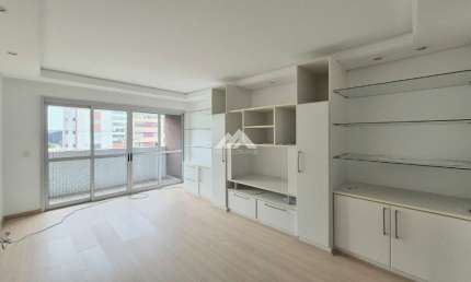 APARTAMENTO ENSOLARADO COM VISTA LIVRE Á VENDA NO JUVEVÊ