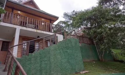 Casa com 2 quartos para alugar na Rua Capitão Luiz Jacinto da Silva, km 12, Pinhalzinho, Santo Antônio do Pinhal