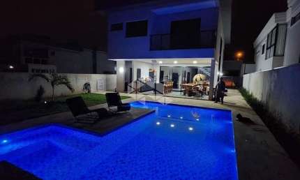 Casa de Alto Padrão com 4 Suítes e Piscina no Condomínio Central Park - 348m² de Conforto e Sofisticação