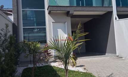 Casa com 3 quartos à venda no Iguaçu, Araucária 