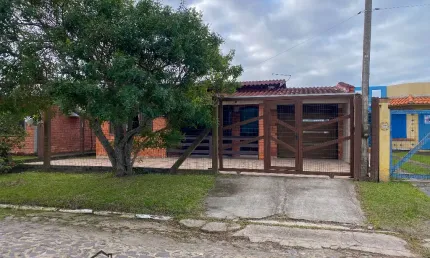 Casa com 3 quartos à venda na Avenida Paraguassú, 0000, Mariluz (Distrito), Imbé