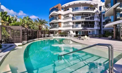 Apartamento com 3 quartos para alugar em Jurerê Internacional, Florianópolis  por R$ 11.500