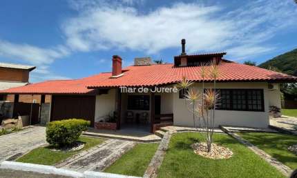 Casa em condomínio fechado com 3 quartos à venda no Sambaqui, Florianópolis  por R$ 1.890.000