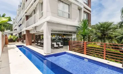 Cobertura com 2 quartos à venda em Jurerê, Florianópolis  por R$ 1.200.000