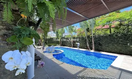 Casa com 4 quartos à venda em Jurerê Internacional, Florianópolis  por R$ 9.000.000