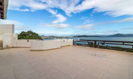 Cobertura com 4 quartos à venda em Jurerê, Florianópolis  por R$ 4.000.000