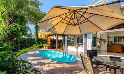 Casa com 3 quartos à venda em Jurerê Internacional, Florianópolis  por R$ 3.990.000