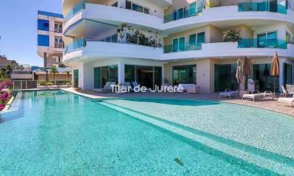 Apartamento com 3 quartos à venda no Canasvieiras, Florianópolis  por R$ 3.500.000