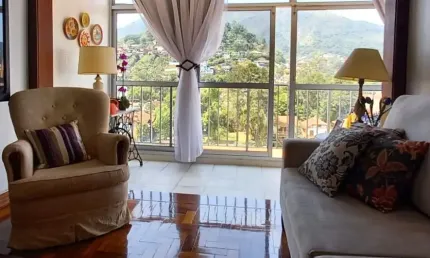 Charmoso apartamento no alto: conforto e praticidade em teresópolis