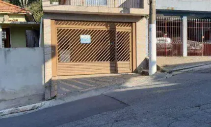 Casa na frente e sobrado nos fundos à venda na vila jaguara