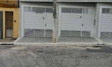 Excelente sobrado novo à venda no Parque São Domingos