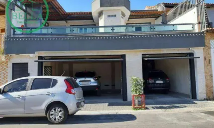 Excelente casa assobradada à venda no Jardim Marisa