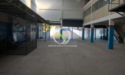 Galpão para Locação Próximo à Max Teixeira – 486m², Duas Docas, Pé-Direito de 8m, Mezanino, Habite-se e AVCB