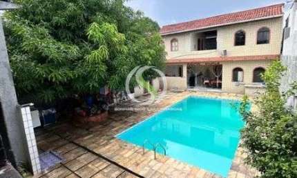GRANDE CASA À VENDA NO DOM PEDRO – FINANCIAMENTO ACEITO!