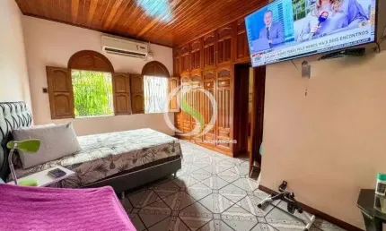 GRANDE CASA À VENDA NO DOM PEDRO – FINANCIAMENTO ACEITO!