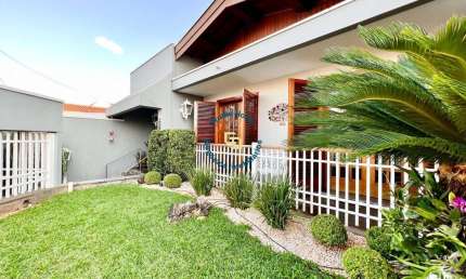 Casa com 3 quartos à venda no Centro, Araras 