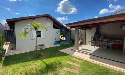 Casa à venda no bairro Jardim das Nações II - Araras/SP