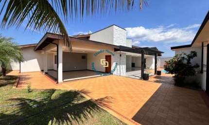 Casa com 3 quartos à venda na Avenida Carlos Chagas, Jardim Universitário, Araras