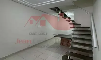 Excelente sobrado com dois dormitórios no Bairro Rio Pequeno em Camboriú.