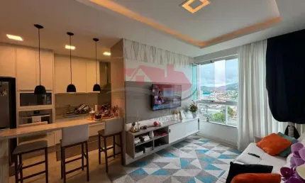 APARTAMENTO MOBILIADO E DECORADO PRÓXIMO AO CENTRO DE CAMBORIÚ COM LAZER COMPLETO