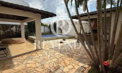 Casa à venda, no bairro Morada da Colina, UBERLANDIA - MG