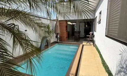 Casa térrea, 3 dorms. 1 suíte, churrasqueira, piscina aquecida, terras da estância em paulínia